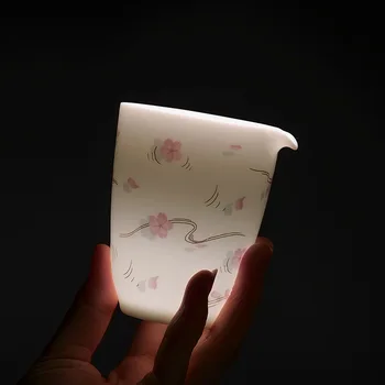 Beyaz Porselen çay Sürahi Tek Çay Sürahi Porselen Kung Fu çay seti Yumurta Kabuğu Porselen Ev Yaratıcı demlik Adil Kupa