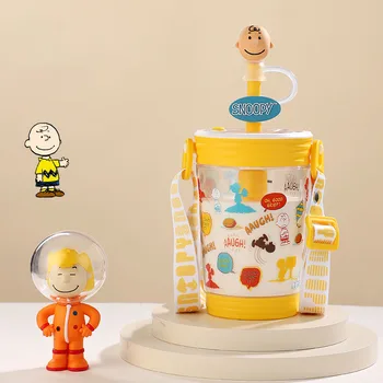 Snoopy Charlie Kahverengi Peluş Kawaii Karikatür Sevimli Taşınabilir Karıştırılabilir Göbekli Kupa Anime peluş oyuncaklar Kızlar için doğum günü hediyesi